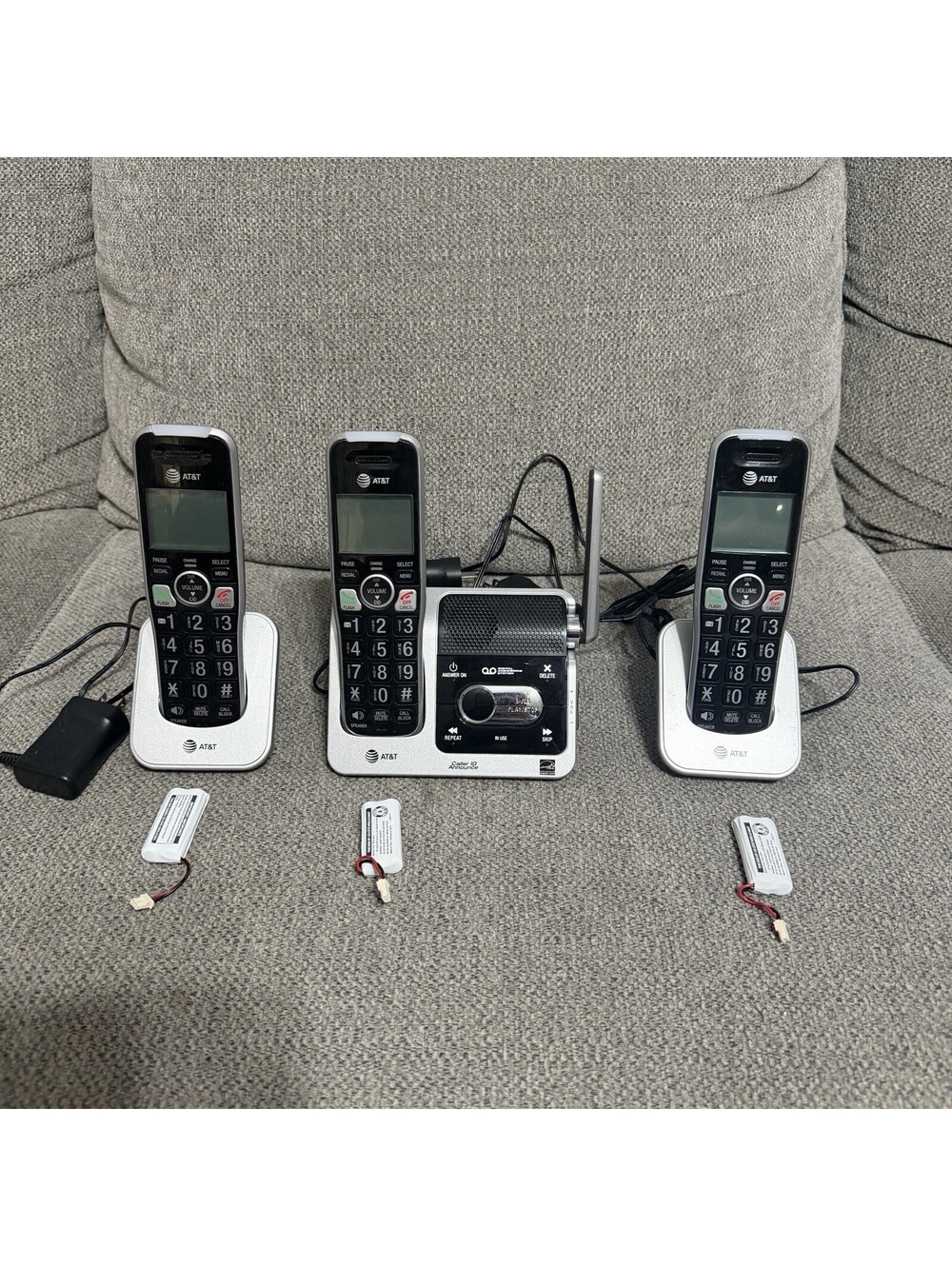 AT&T 3 Handsets BL102-3 DECT 6.0 Cordless Phone Speakerphone
